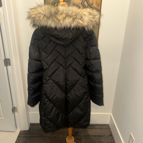London Fog Faux Fur Hood Down Filled Coat - Picture 8 of 11